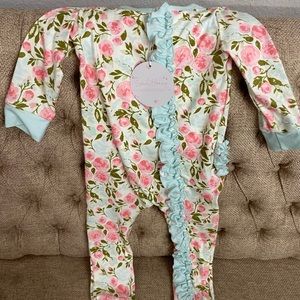 Sweet Honey Layette